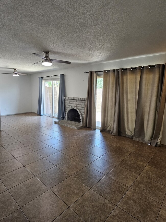 Photo - 3 bed 2 bath Townhome in Tempe