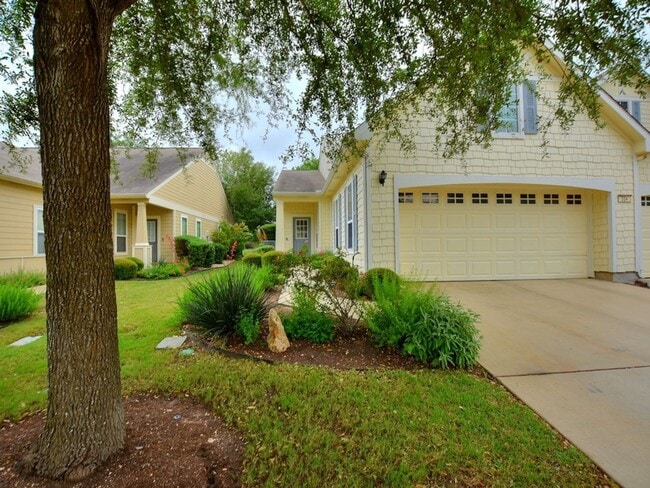 Building Photo - 304 Essex Ln