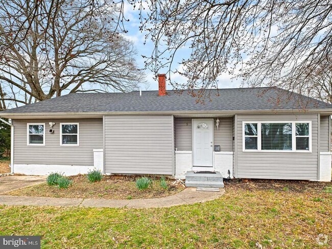 Building Photo - 5 Brennen Ct Rental