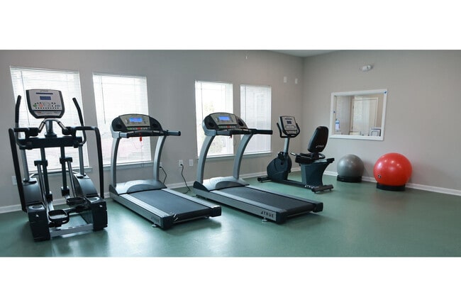 Photo - Waterside Oaks Apartments