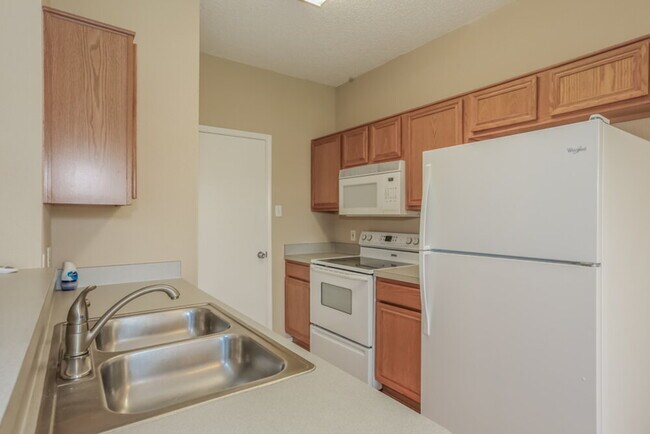 Photo - 6416 Freshwater Ln