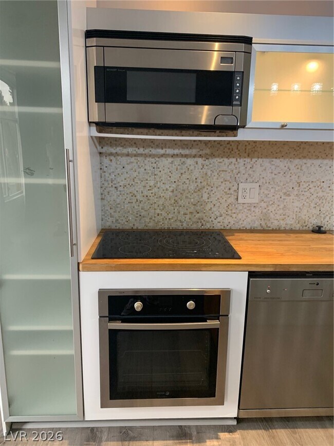 Photo - 3111 Bel Air Dr Unit 211