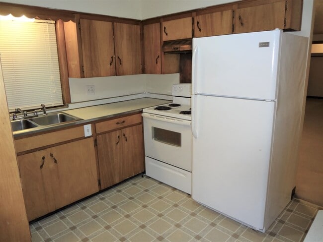 Photo - Cozy 1 Bedroom Apartment off East Campus Unit 1