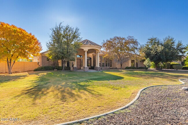 Building Photo - 16433 W Hilton Ave