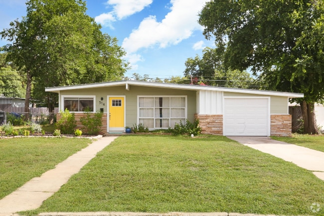 Building Photo - 514 Brightwood Pl Rental