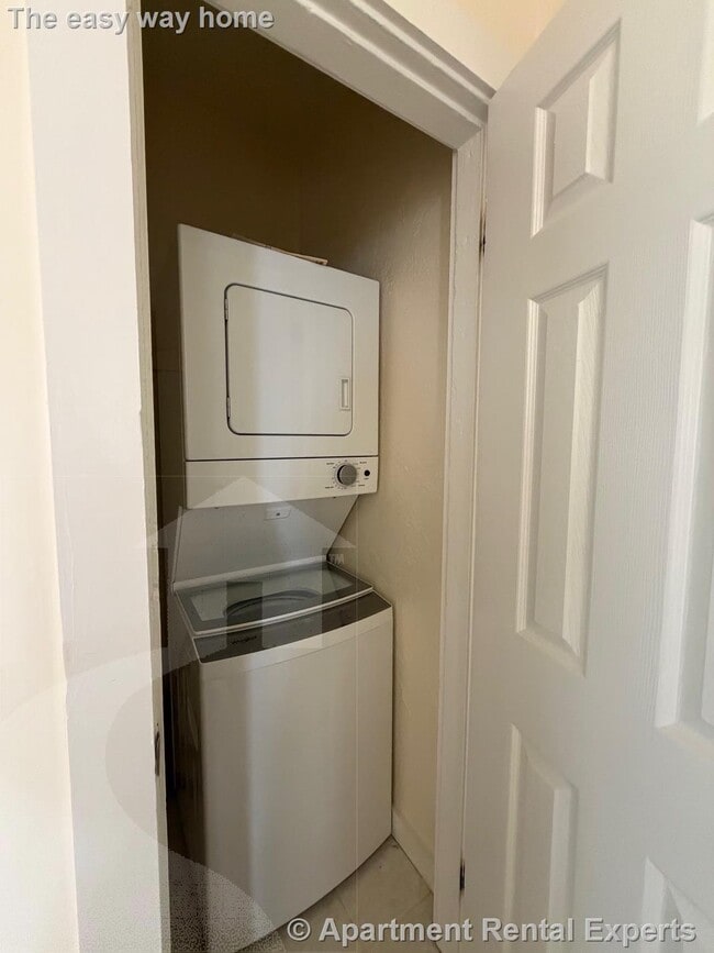 Photo - 48 Porter St Unidad #1