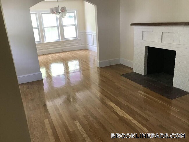 28 Beaconsfield Rd Unit 1