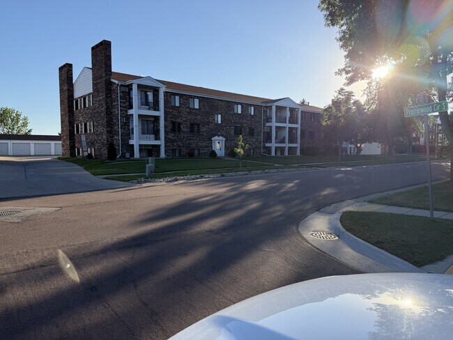Photo - 341 Prairiewood Cir S Unit 304