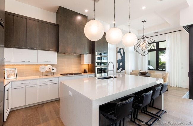 3032 Blue Cypress Ln