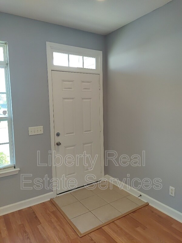 Photo - 611 Atkinson Dr