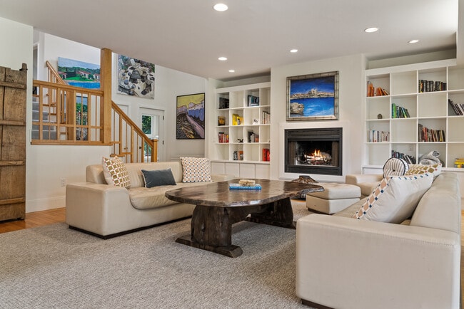 Photo - 175 Ruggles Ave