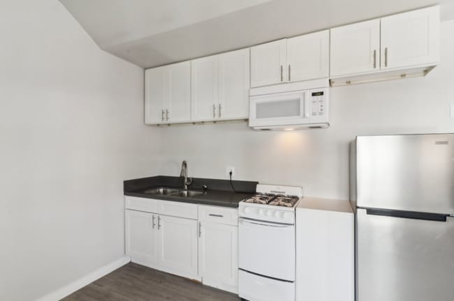 Photo - Experience Coastal Living -  Charming Studio Cottage Just a Stroll from Ocean Beach! Unidad 5137 - 01
