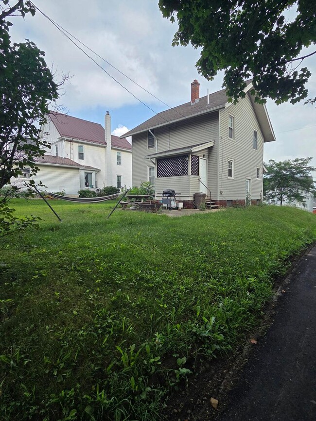 Photo - 3 Bedroom 1-bathroom single family 2 story house