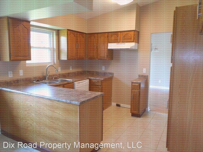 Photo - 3 br, 2.5 bath House - 5 Barbara Avenue,