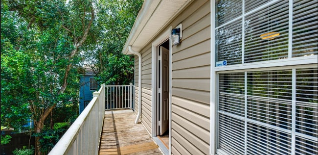 Photo - 1329 Nylic St