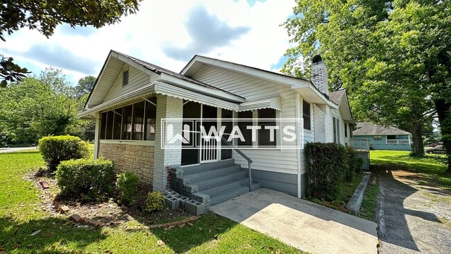 Building Photo - 3 Bedroom Home in Forestdale