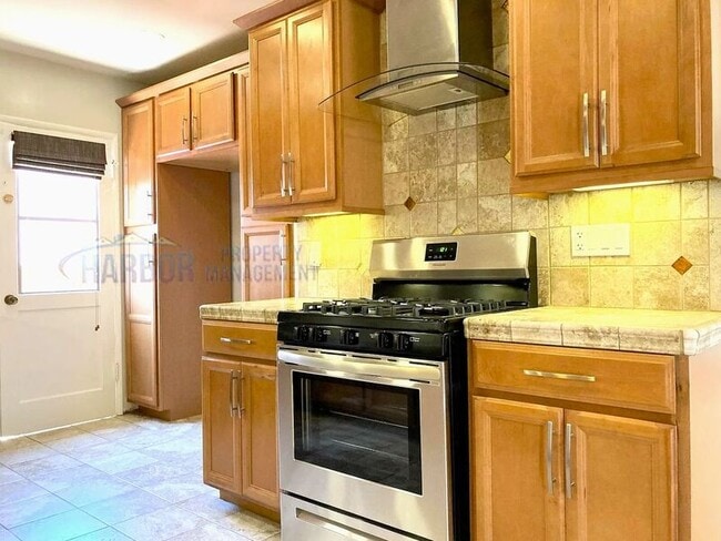 Photo - 25719 Belle Porte Ave