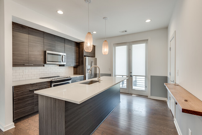 Photo - 415 Gartrell St SE