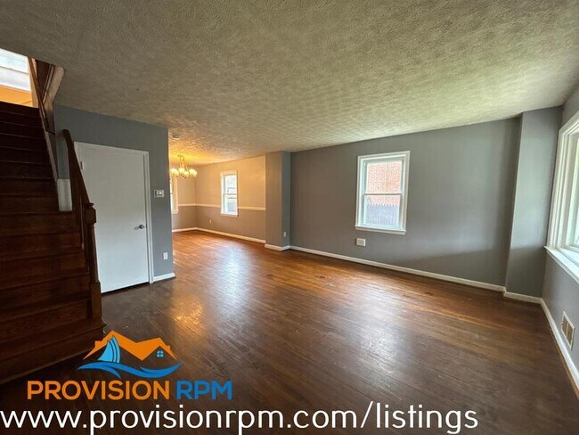 Photo - 2227 Southorn Rd