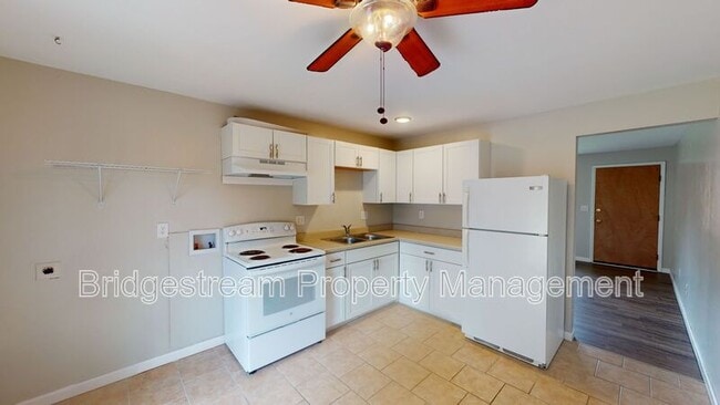 Photo - 4920 Leeper St