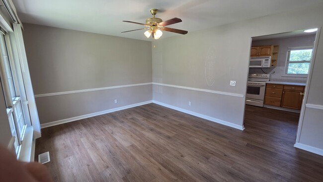 Photo - 5205 Auriesville Ln