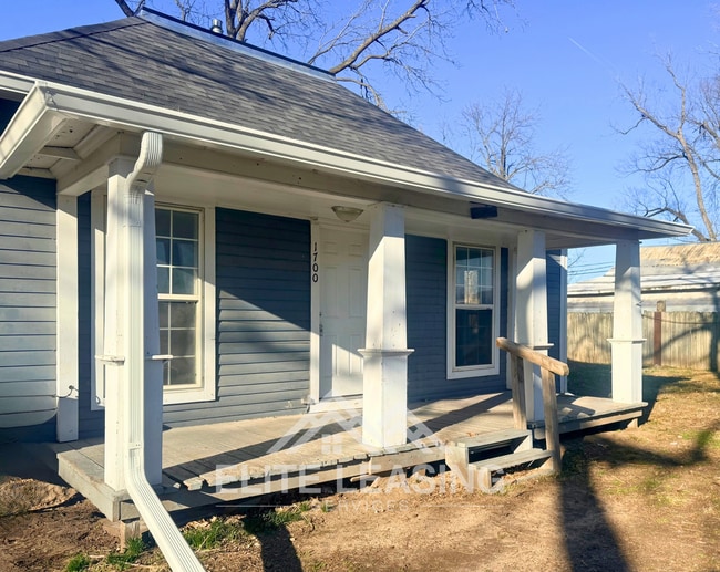 Building Photo - 3 Bed / 1 Bath Home | Seaman School District