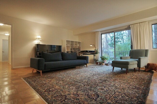 Photo - Stunning 2-Bed, 2-Bath Condo in Award-Winning Parkside Community! Unidad 102