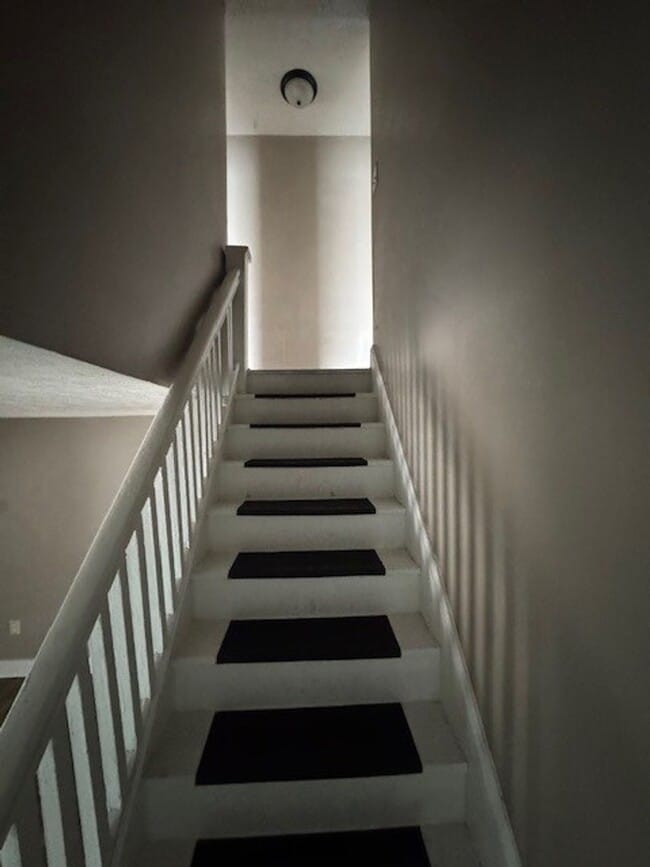 Photo - Newly Renovated 3BR/1BA Townhome located close to downtown Indy