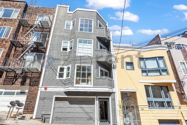 Building Photo - 66 Bernard St