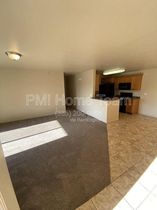 Building Photo - 2510 Charleston Ave Unit G8