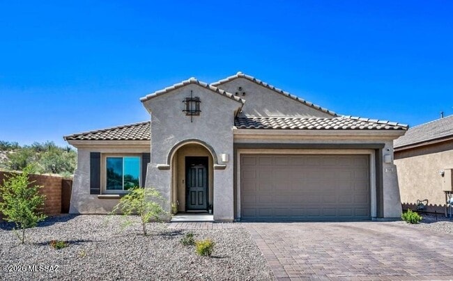 Building Photo - 719 E Danum Vly Dr