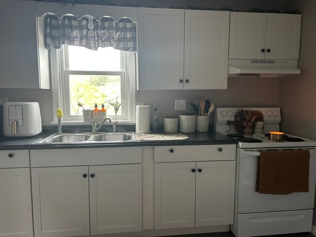 Photo - Leck Kill Apartments Unidad A