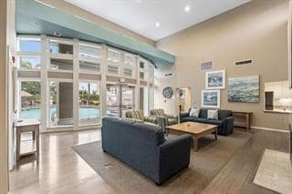 Photo - 860 Meridian Bay Ln