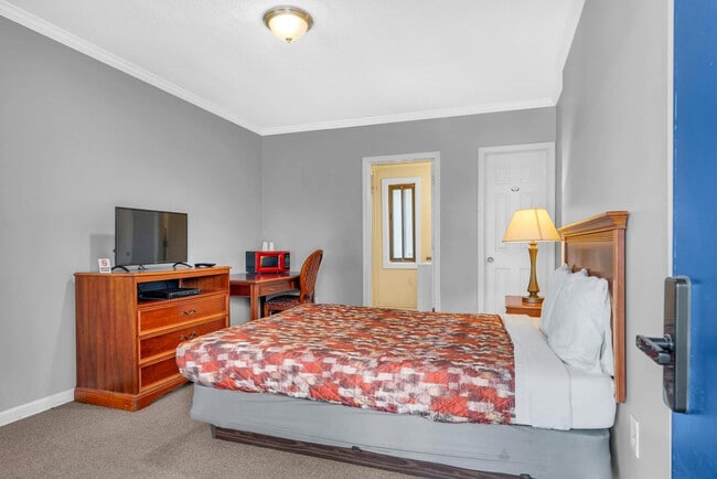 Photo - 18732 Dix Toledo Rd Apartment Unit ID1239372P
