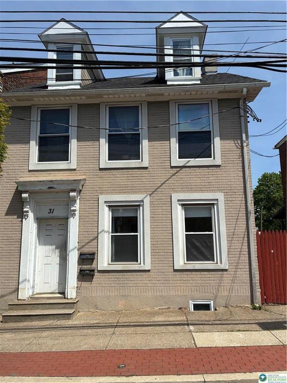 Photo - 31 W Main St