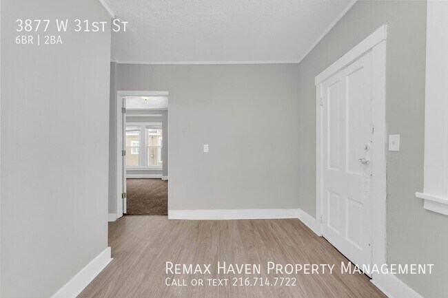 Photo - 3877 W 31st St