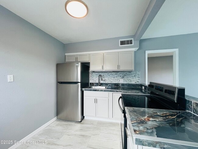 Photo - 402 Adams Ave Unit E