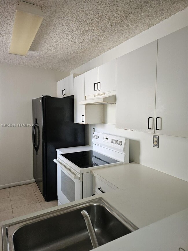Photo - 15721 SW 137th Ave Unidad 204