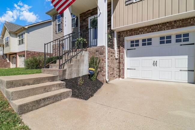 Photo - 773 Banister Dr