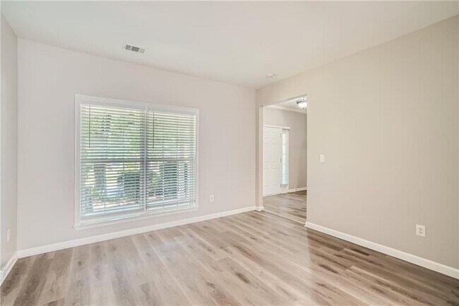 Photo - 2092 Clear Shoals Ln