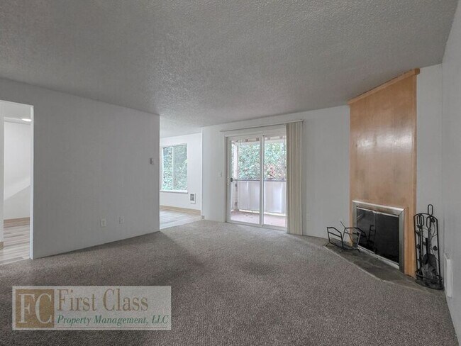 Photo - 3648 SW Beaverton Hillsdale Hwy Unit 13