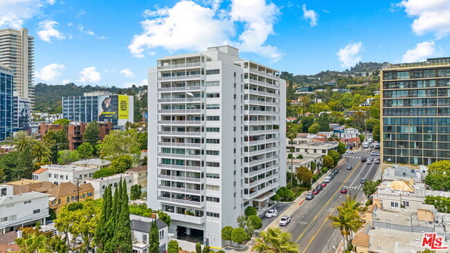 Building Photo - 999 N Doheny Dr Unit 1002 Rental