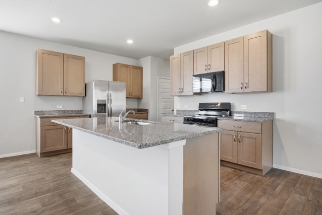 Photo - 2610 Derwent Dr