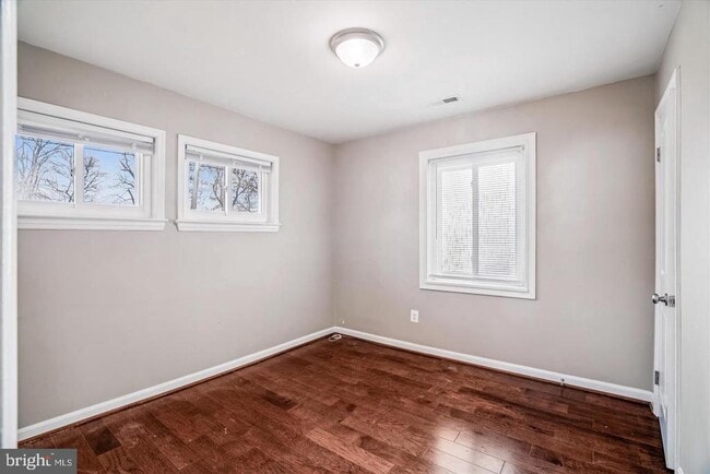 Photo - 3720 Harmon Ave
