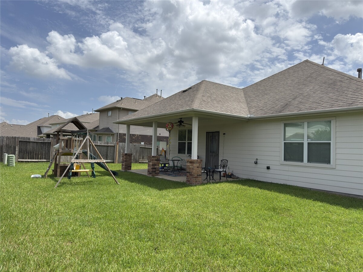 Photo - 30723 Legends Ridge Dr