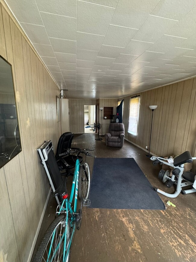 Photo - 1639 S Warren Ave