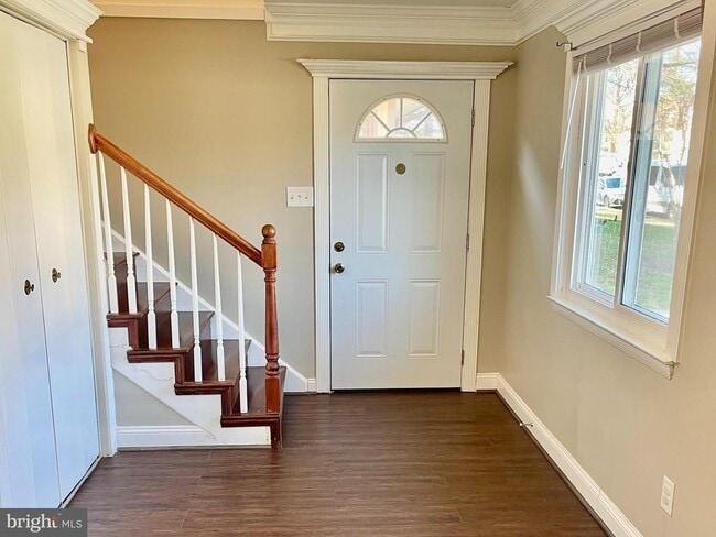 3808 Joshua Pl