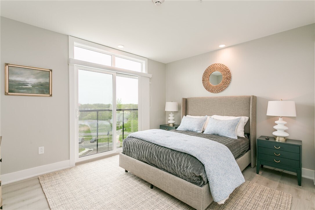 Photo - 205 Lakeshore Dr