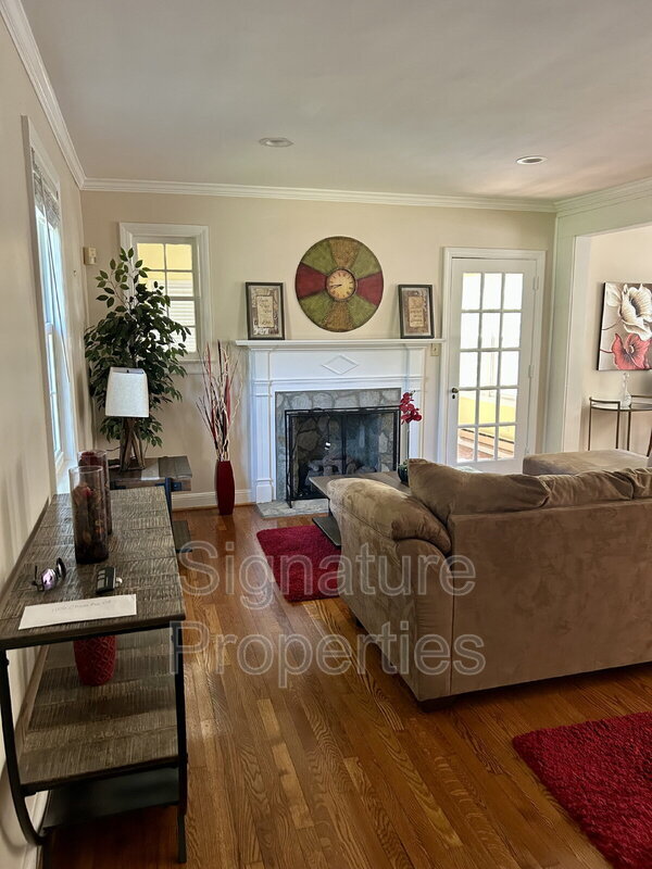 1106 Cherokee Ct