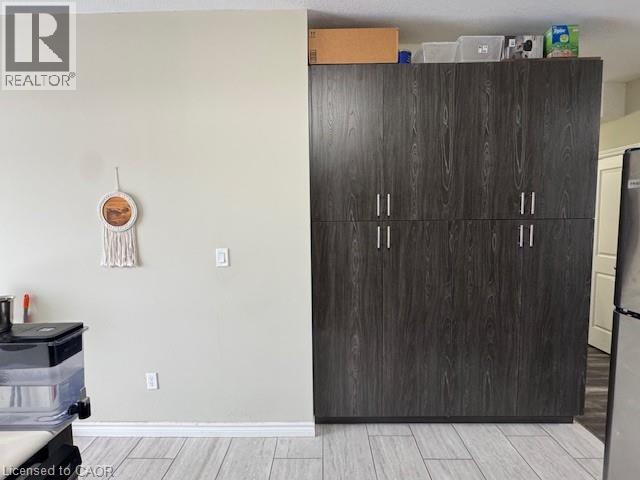 Photo - 534 Fairway Rd Unité 3